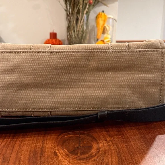 Marc Jacobs Tan Canvas Tote Bag - Picture 6 of 13